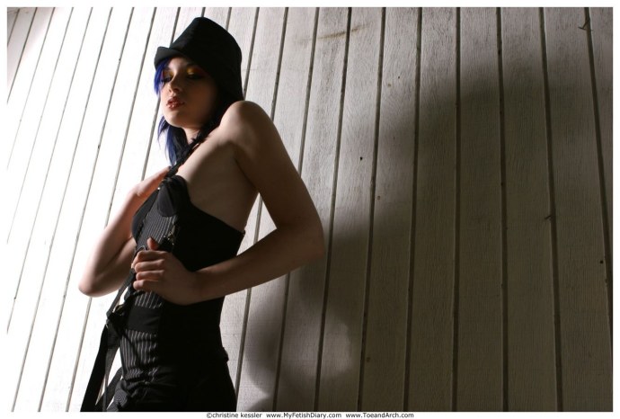 Анна Девиль