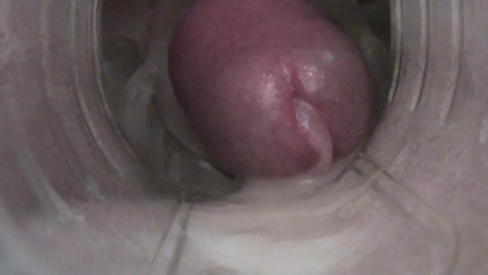 Кончил внутрь в трусах