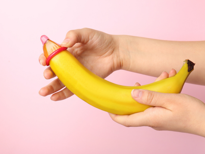 Банан в поцелуях