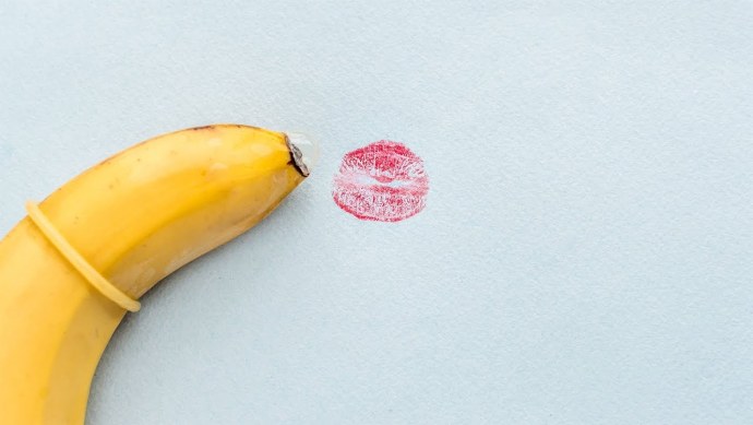 Банан с сантиметром