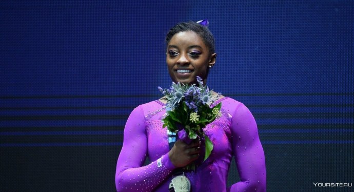 Симона Байлз