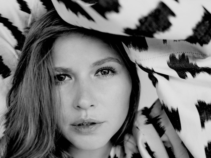 Серафима Низовская Максим