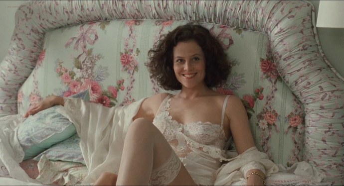 Красивые девушки на природе