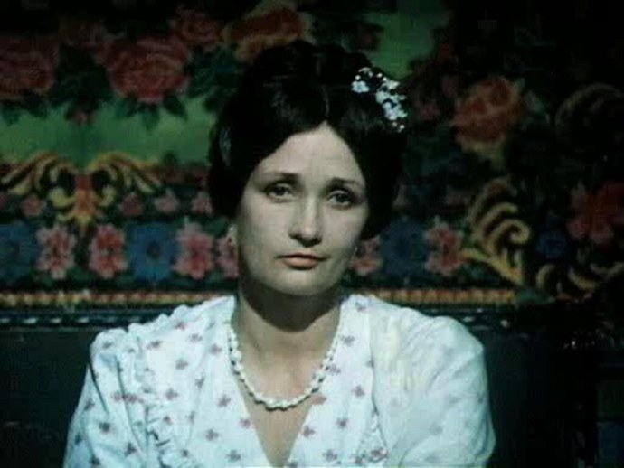 Зинаида Кириенко грудь