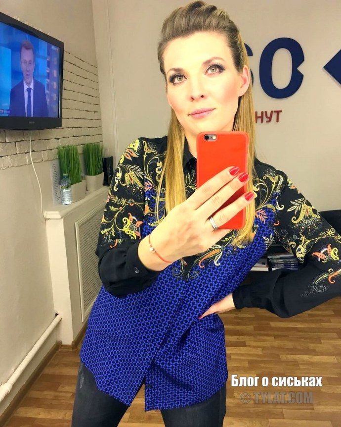 Телеведущая Ольга Скабеева