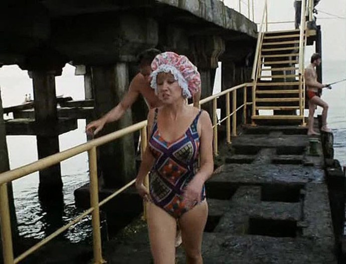 Любовь и голуби Гурченко в купальнике