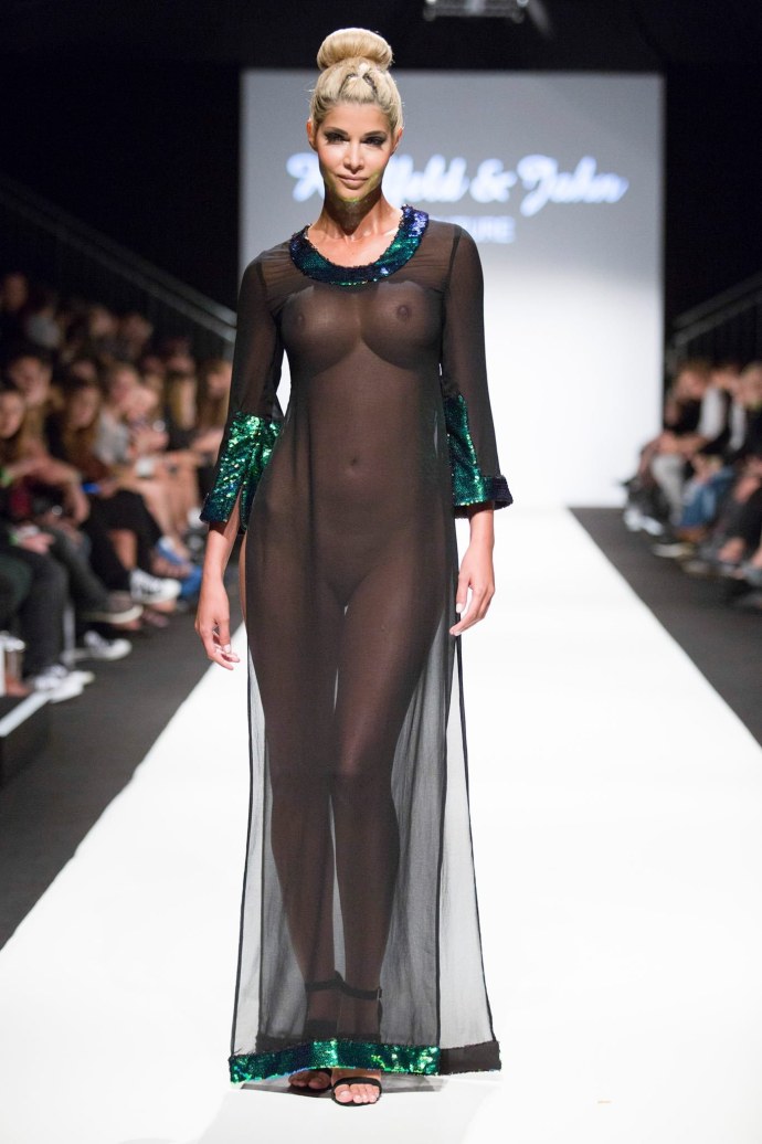 Мадалина Иоанна Филипп голая