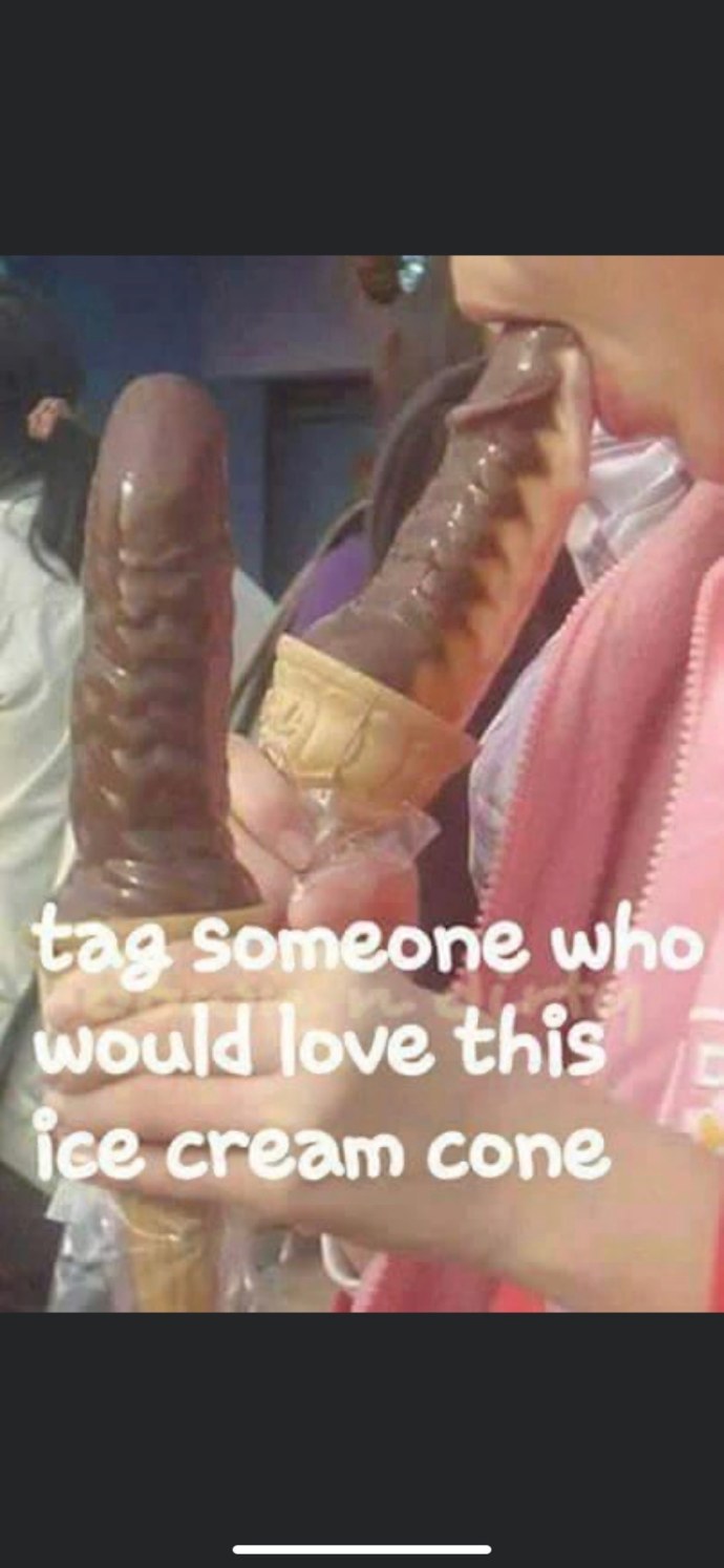 Девкам кончают в тарелку с едой