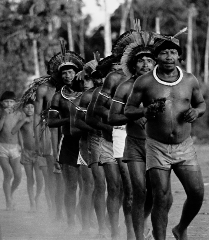 Девушка из племени индейцев