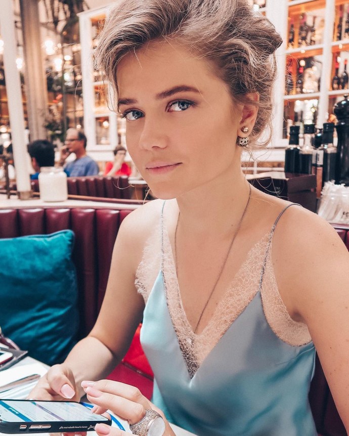 Маша Ивакова горячие