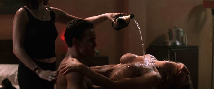 Индира Роуз Кэмпбелл ню