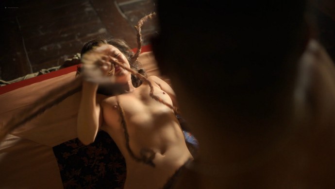 Джо Чанг голая без трусов порят