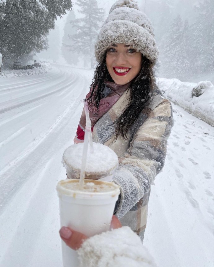 Глубокое декольте Соломия Витвицкая