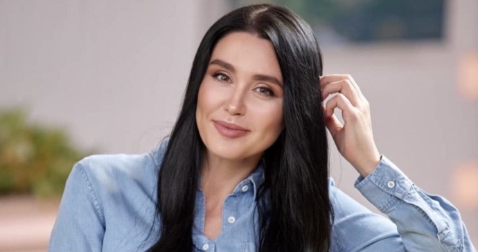 Людмила Барбир в купальнике