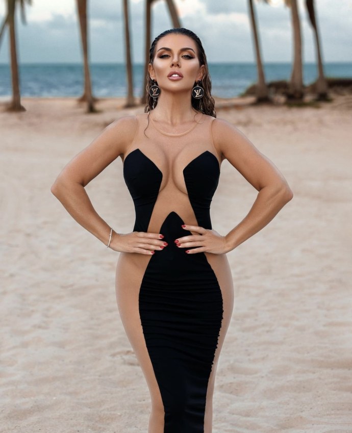 Растяжка голых люди без трусов