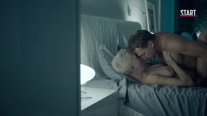 Голая Дарья Мороз в сериале «содержанки»