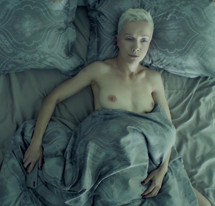 Дарья Мороз сиськи торчат