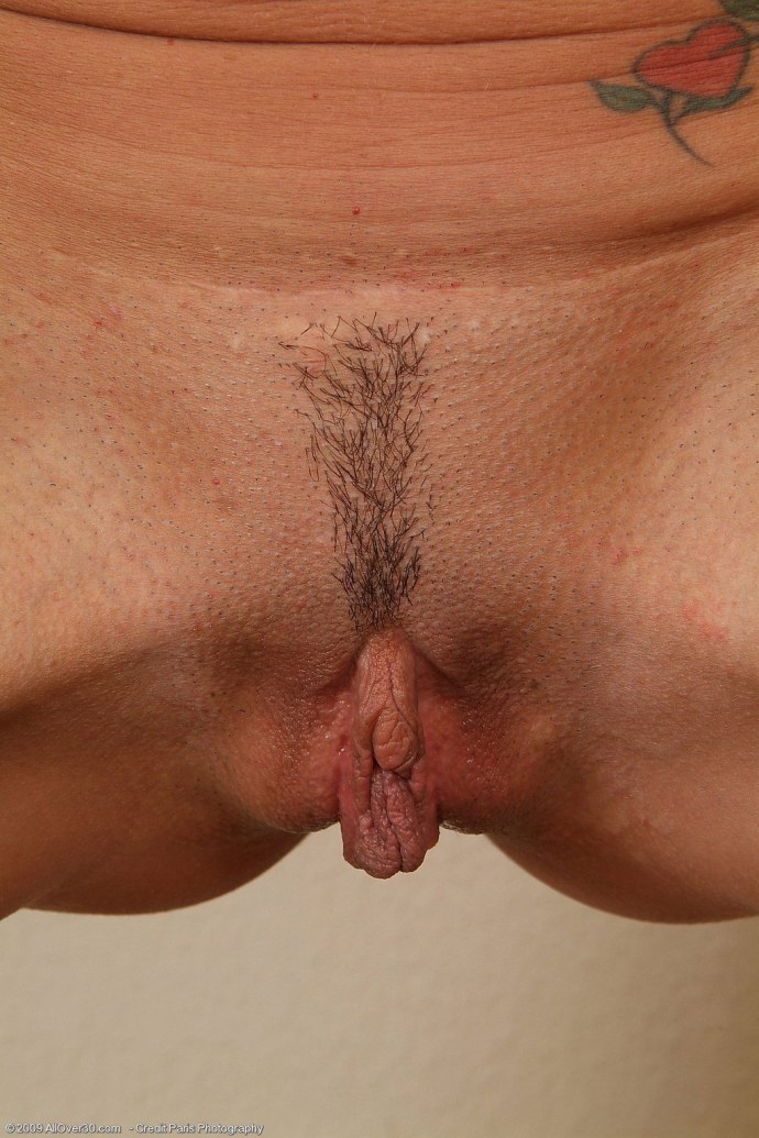 Самые длинные половые губы