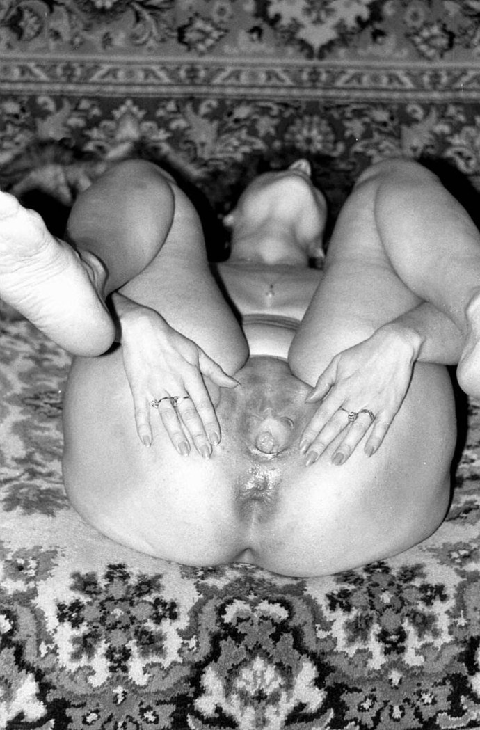 Старые порнографические снимки