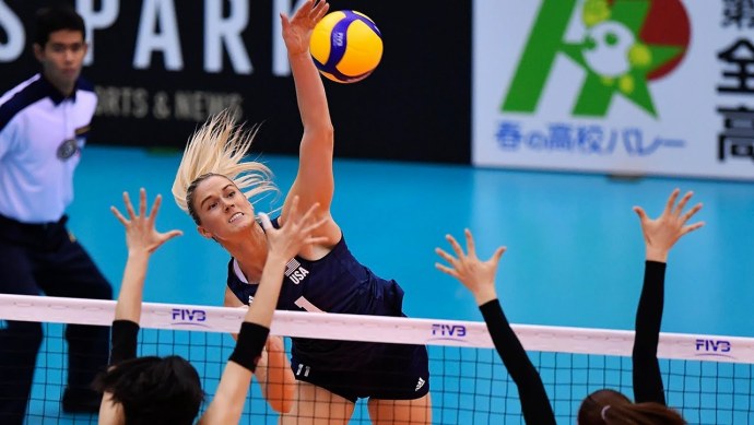 Игра теннис в волейболе