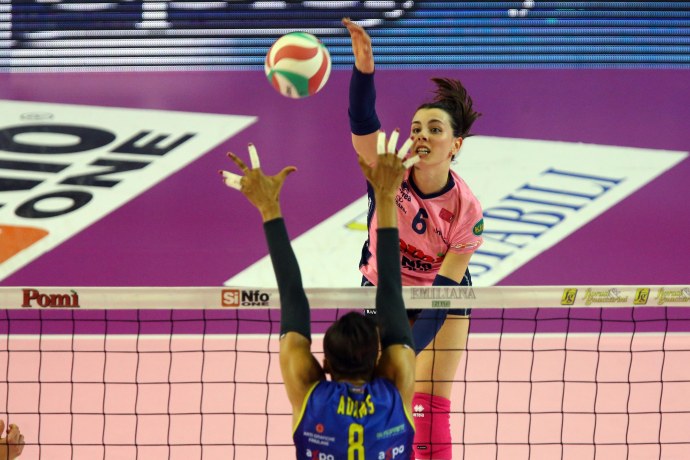 Алина Ярошик волейболистка