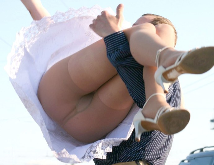 Подсмотрено без трусиков