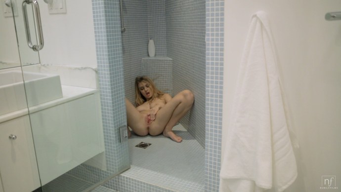 Скрытые камеры в женских душевых