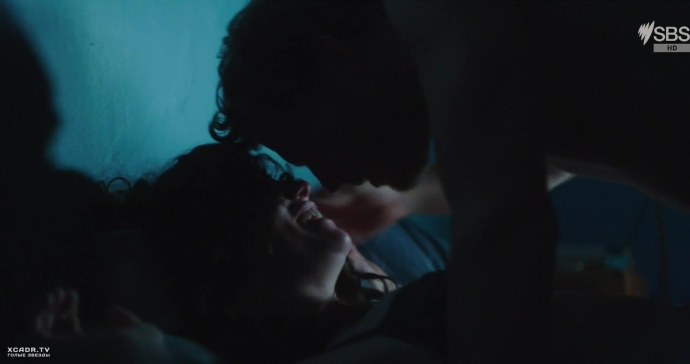 Джессика МАКНЭМИ голая