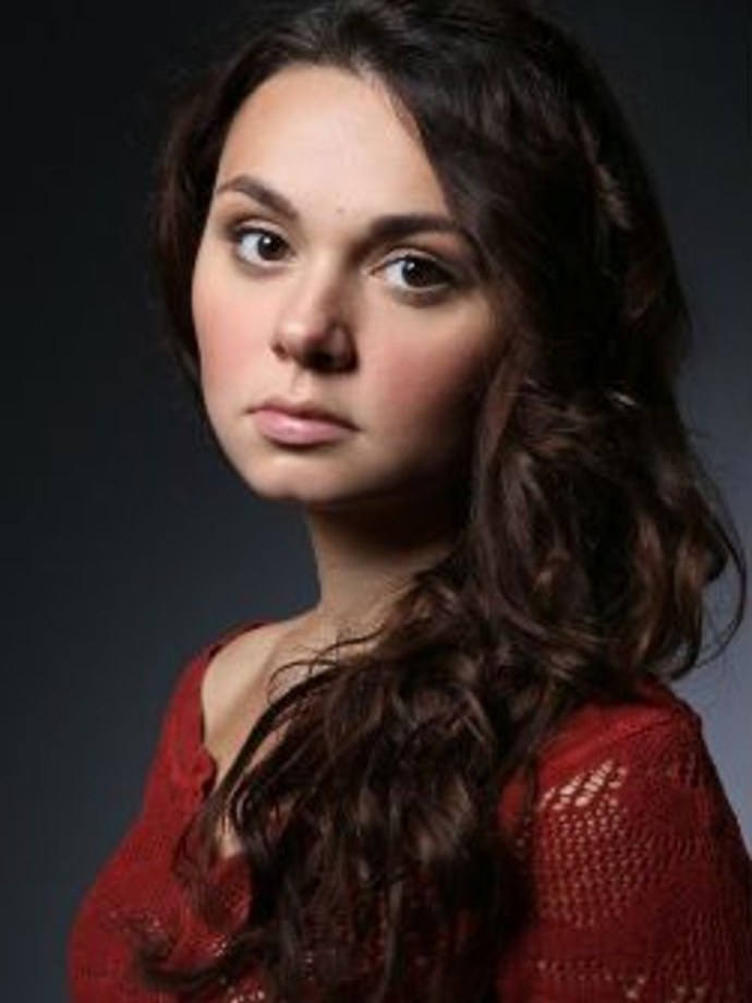 Катрин Асси универ