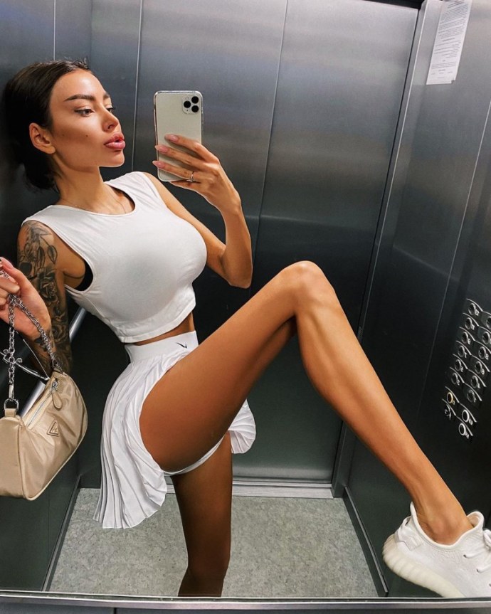 Модель алёна Омович