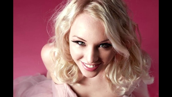 Заблокировать свои данные