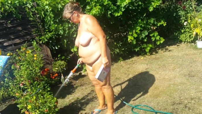 Голые русские бабы на даче