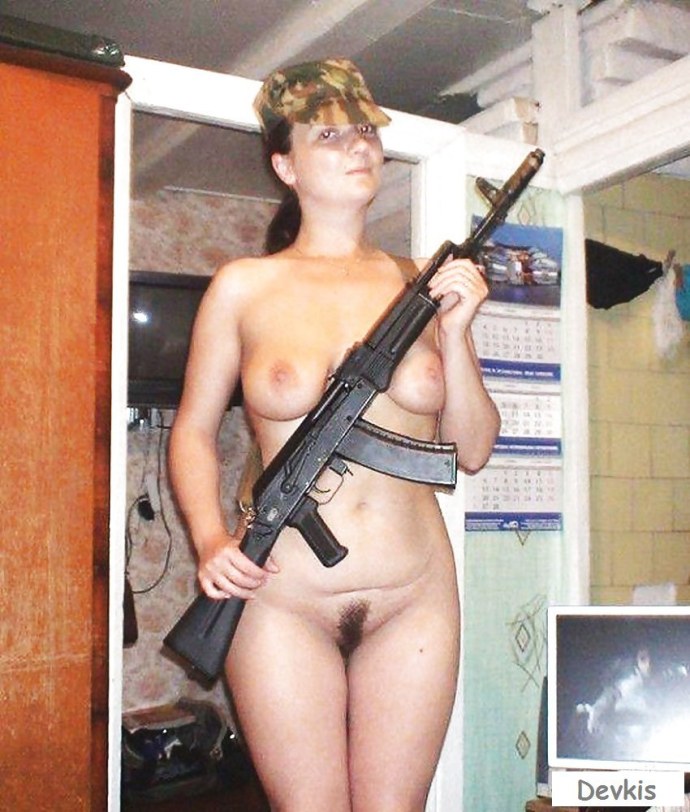 Женщины в израильской армии голые