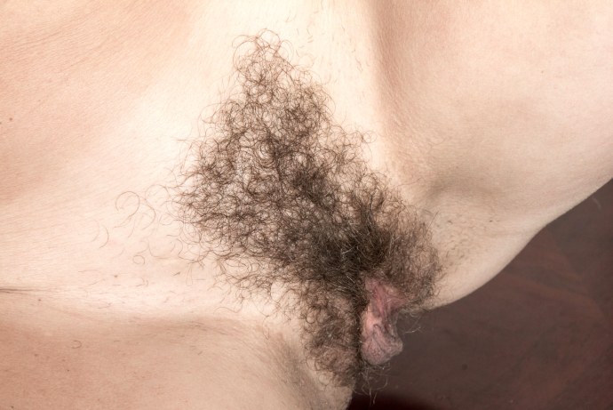 Волосики на женском лобке