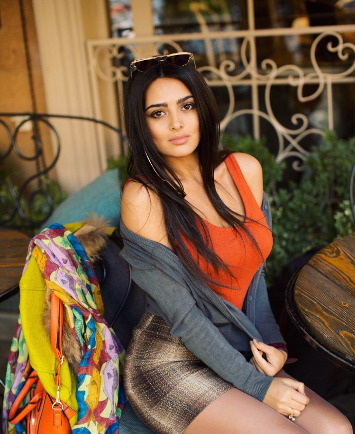 Анаит Карур