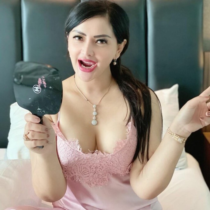 Голые картинки севинч Исмаилова