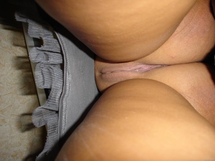 Скрытый камера под юбкой