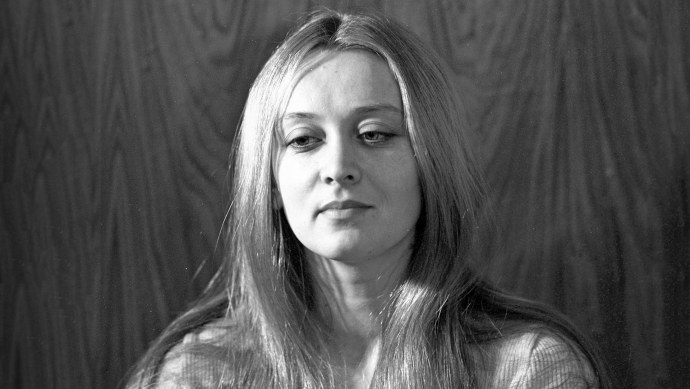 Красивые женщины 40 сеновале