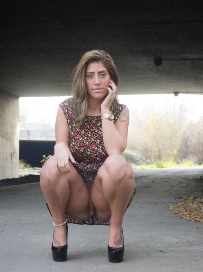 Натуорточках без трусов