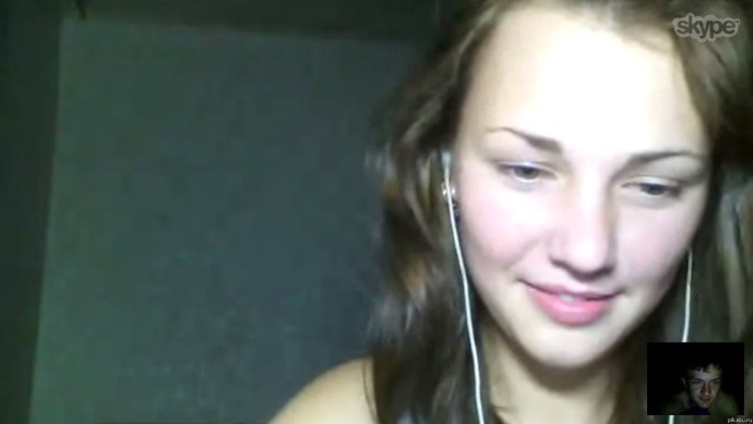 Девочка в скайпе