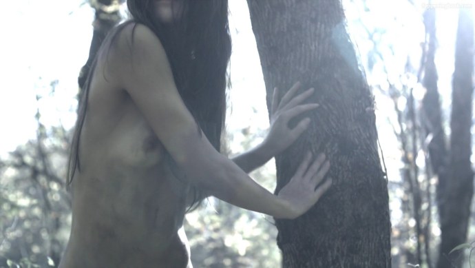 Сара Батлер голая в кино