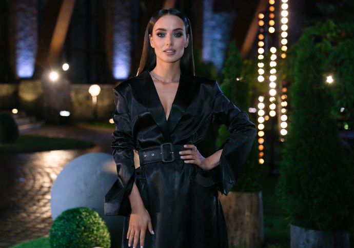 Ксения Мишина ню