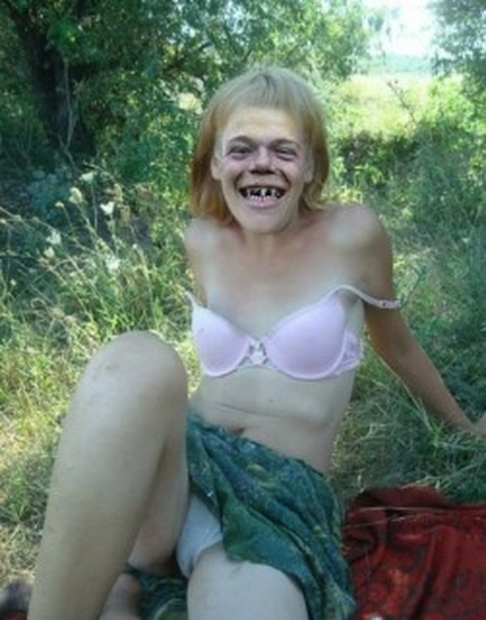 Волосатые толстушки на природе