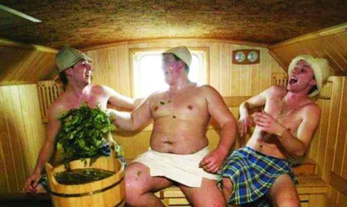 Мужчины в бане