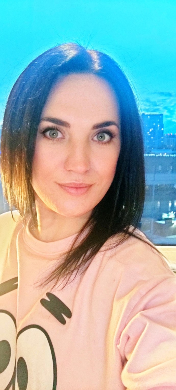 Виктория Ковалевская Дикси