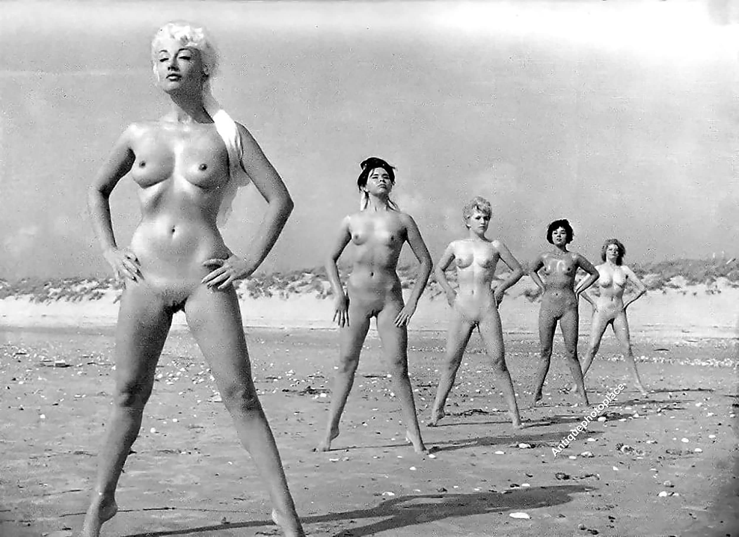 эротика нуд пляж фото 85