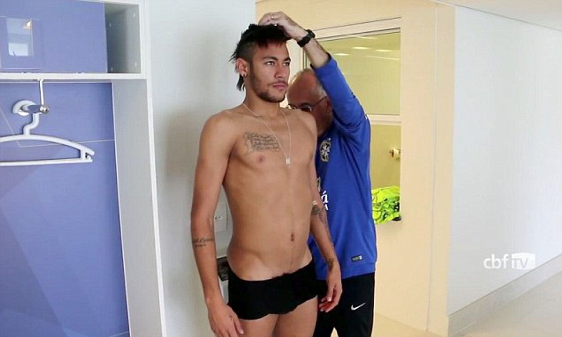 Neymar jr gay