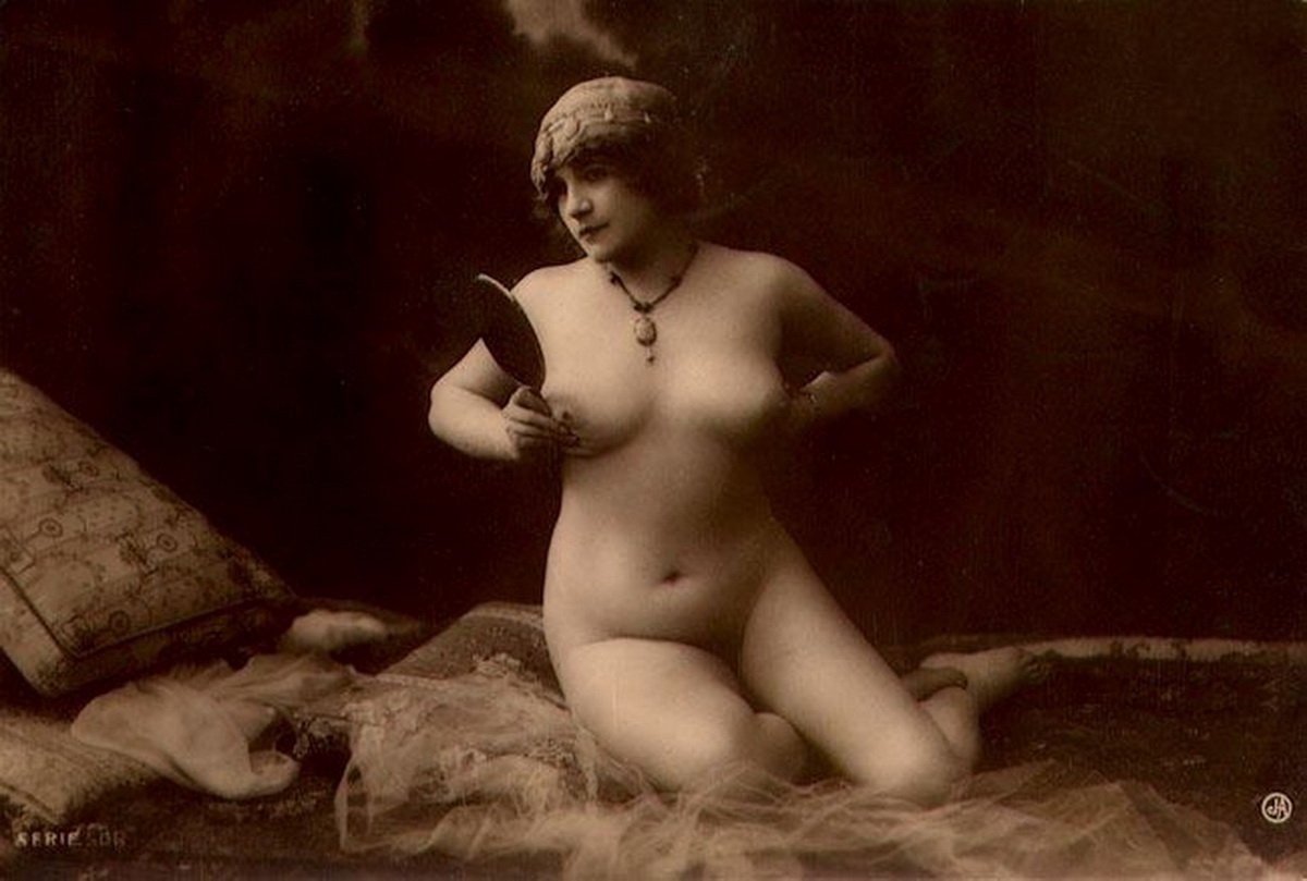 исторические голая девушка фото фото 2