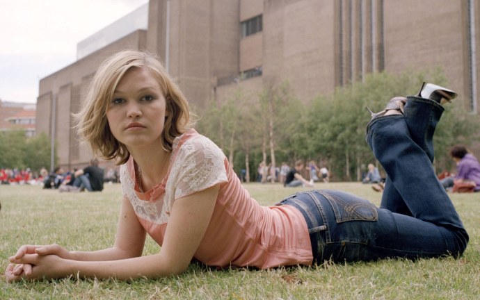 Красотка верхом на члене