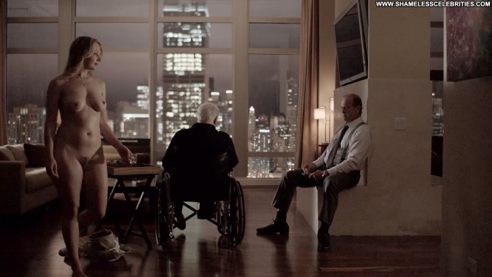 Дженнифер Холлэнд секси